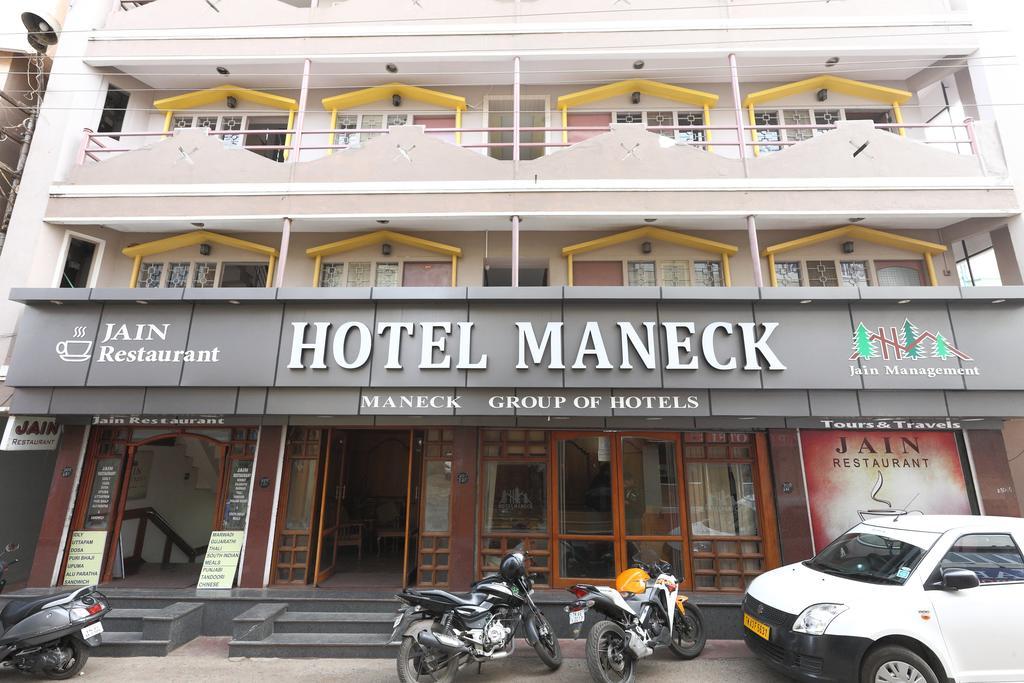 Hotel Maneck Утакаманд Экстерьер фото