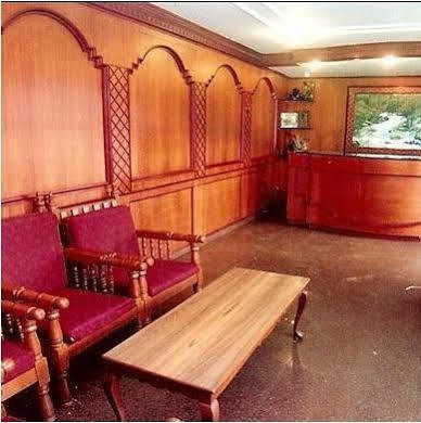 Hotel Maneck Утакаманд Экстерьер фото